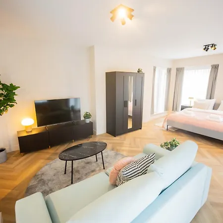 Alphabet - Kerkstraat 71 Apartment Hilversum